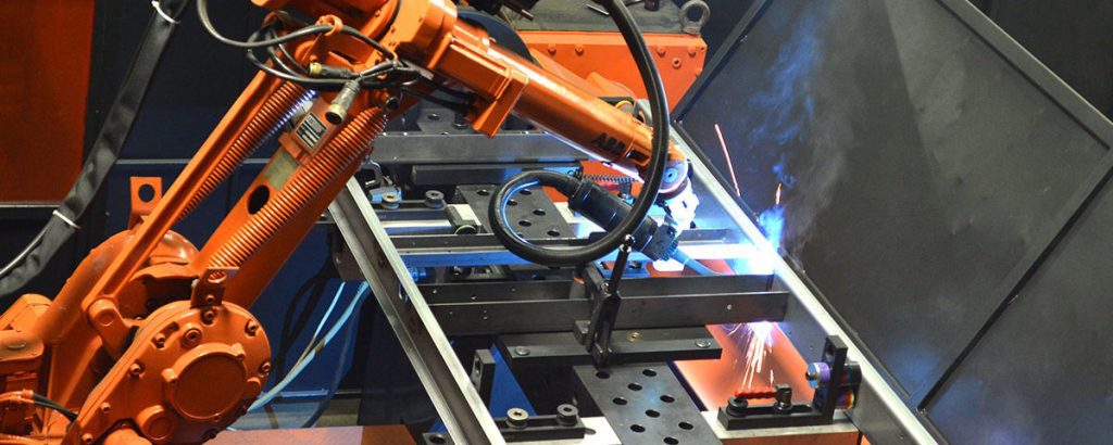 What Are The Differences Between Manual Welding And Robotic Welding Tools?