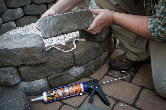 gorilla-heavy-duty-construction-adhesive-white-glue-ounce-cartridge-pack-of-1-gap-filling-and-waterproof-1