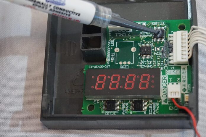 mg-chemicals-8349tfm-thermally-conductive-1-to-1-epoxy-adhesive-two-part-25-ml-dual-syringe